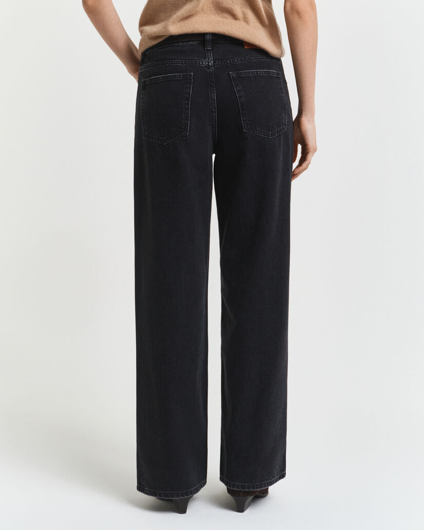 Relaxed fit ‑mitoitetut farkut