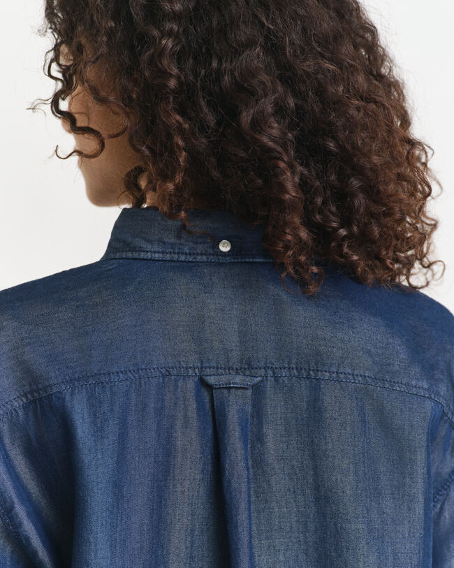 Relaxed fit ‑mitoitettu indigonsininen paita