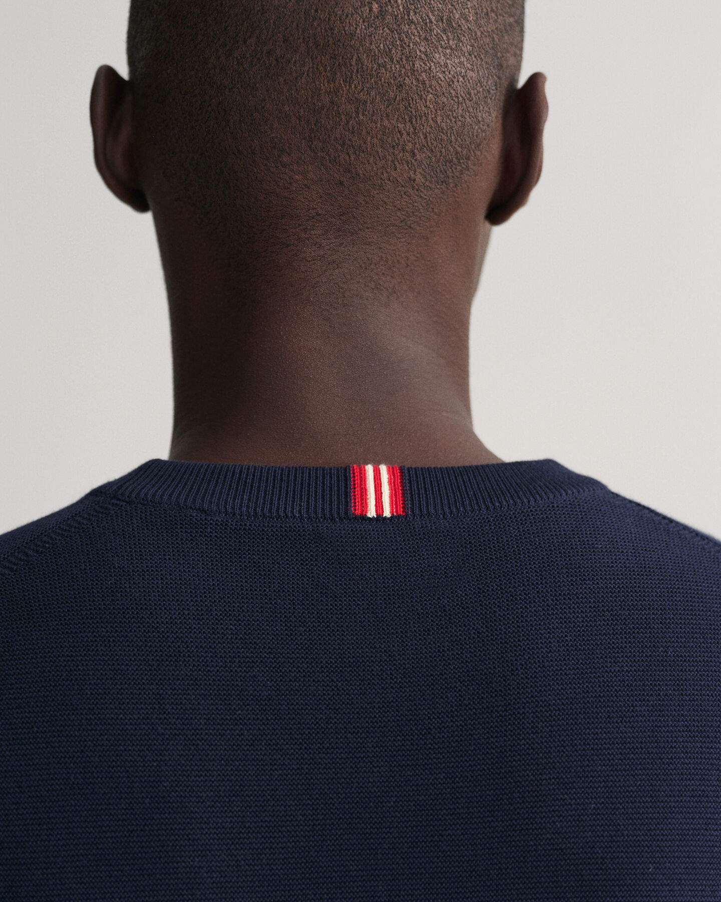 Ohut Texture-neulepusero, pyöreä pääntie