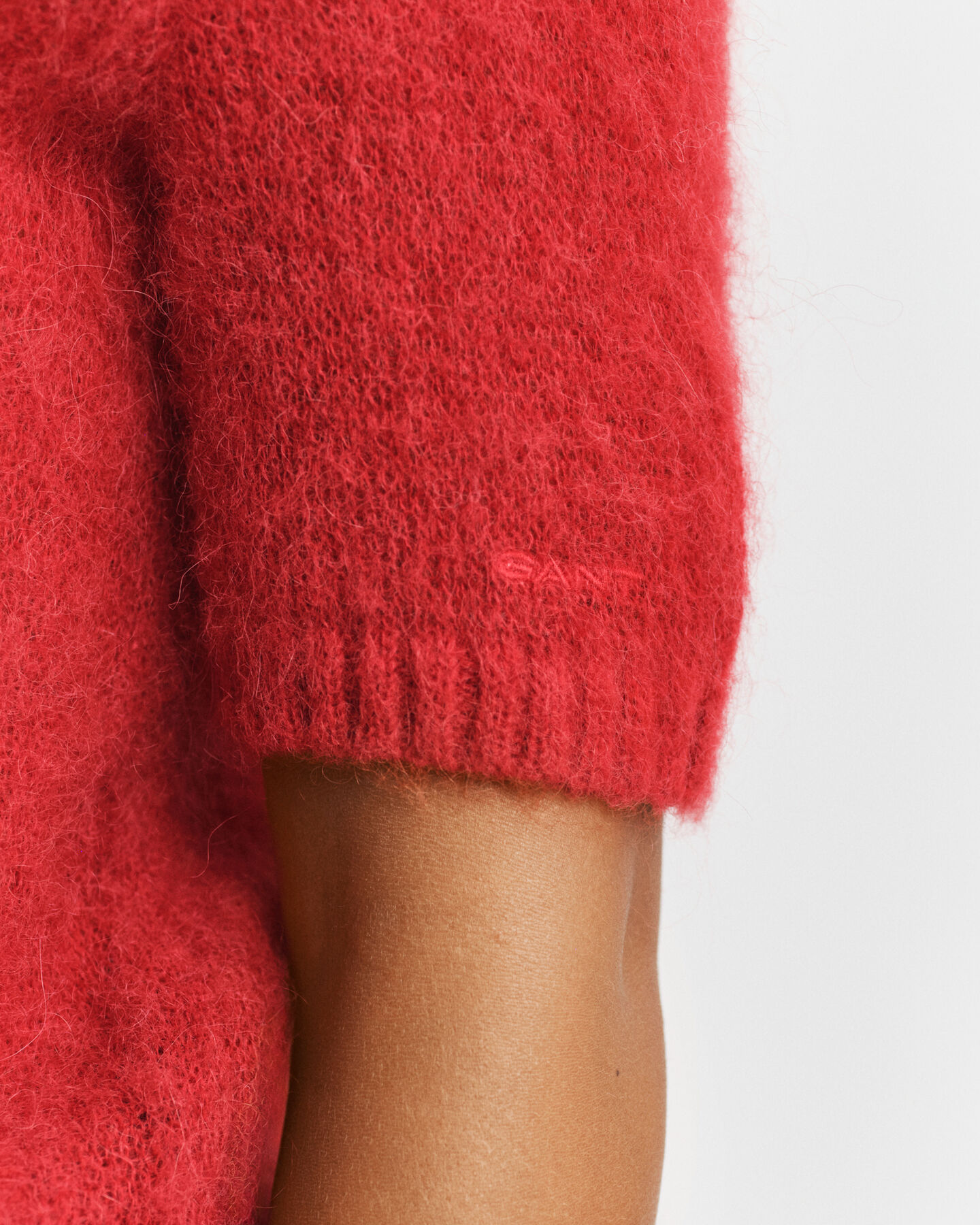 Mohairsekoitteinen lyhythihainen neulepusero, pyöreä pääntie