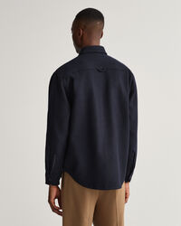 Villasekoitteesta valmistettu päällyspaita