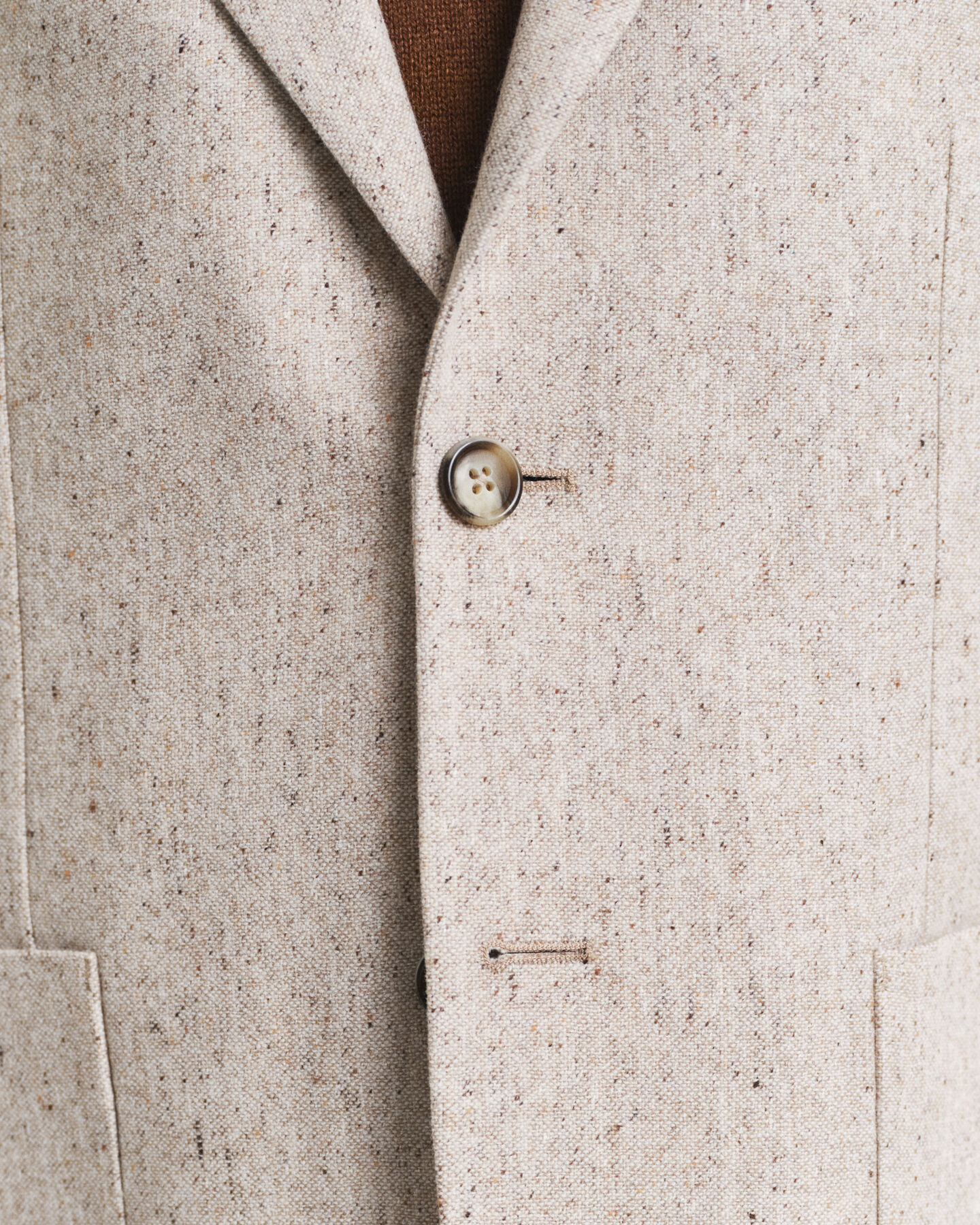 Slim fit ‑mitoitettu Donegal-puvuntakki