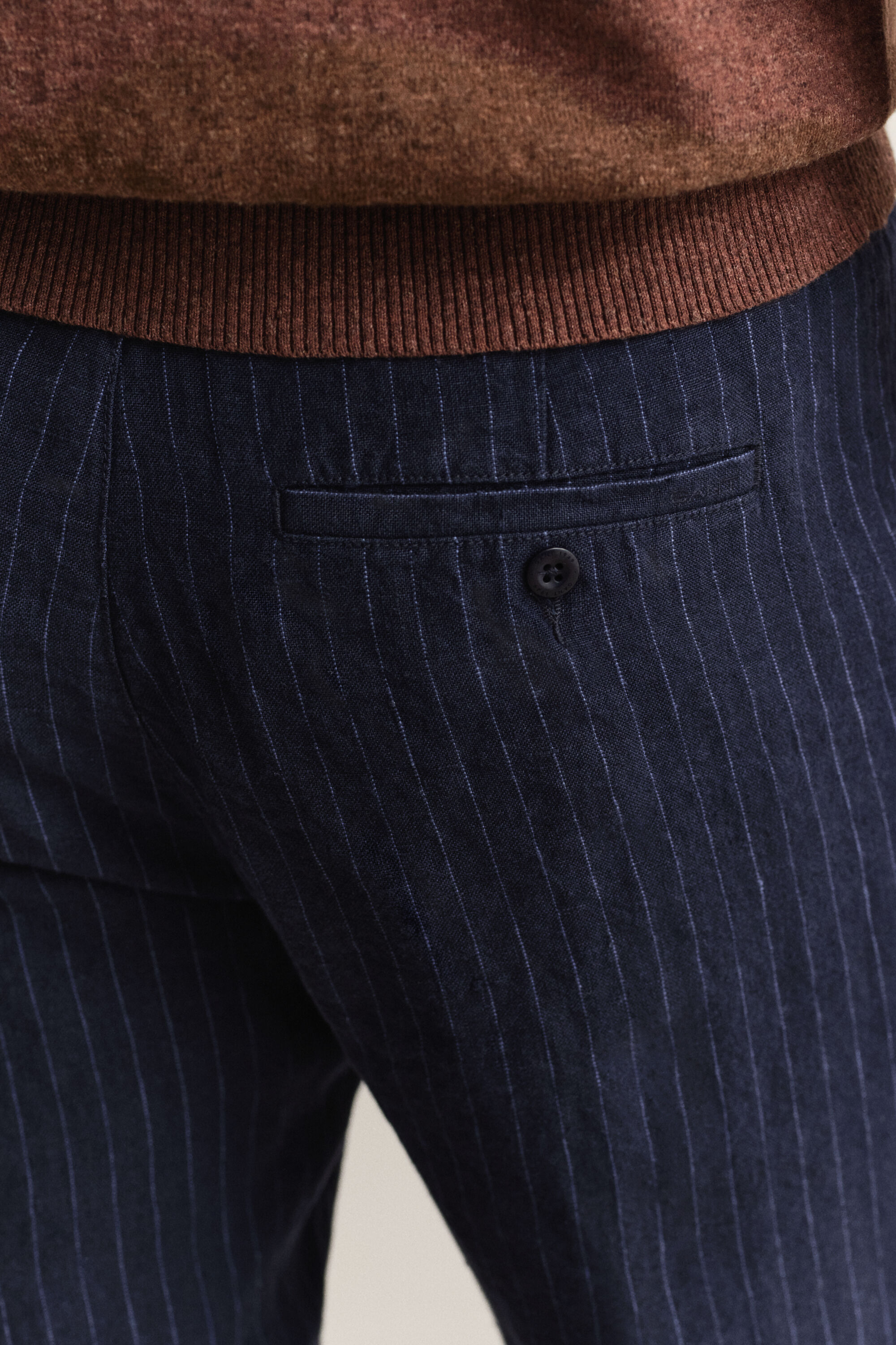 Raidalliset pellavahousut