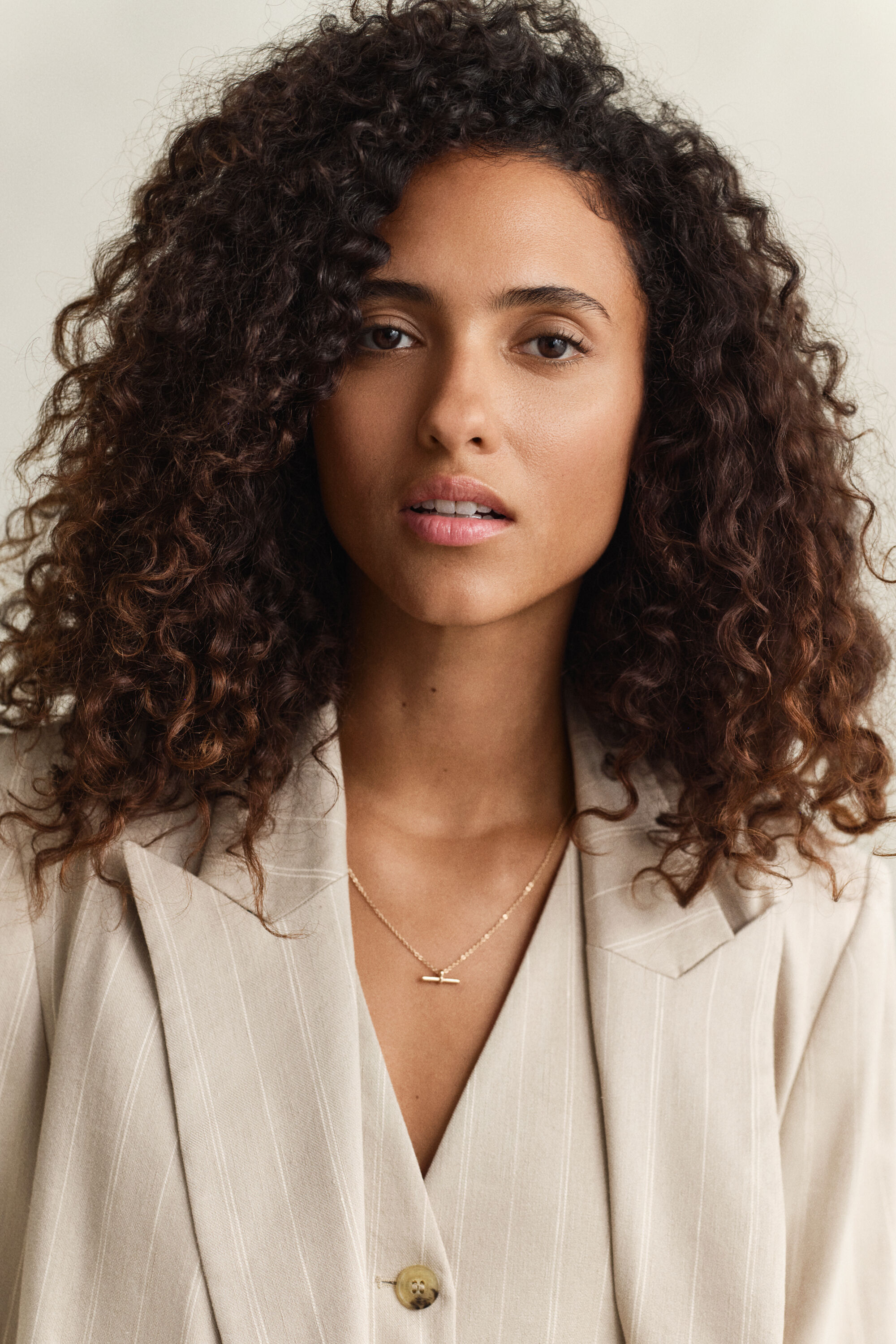 Liituraitableiseri pellavasekoitetta