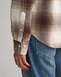 Regular fit ‑mitoitettu ruudullinen flanellipaita