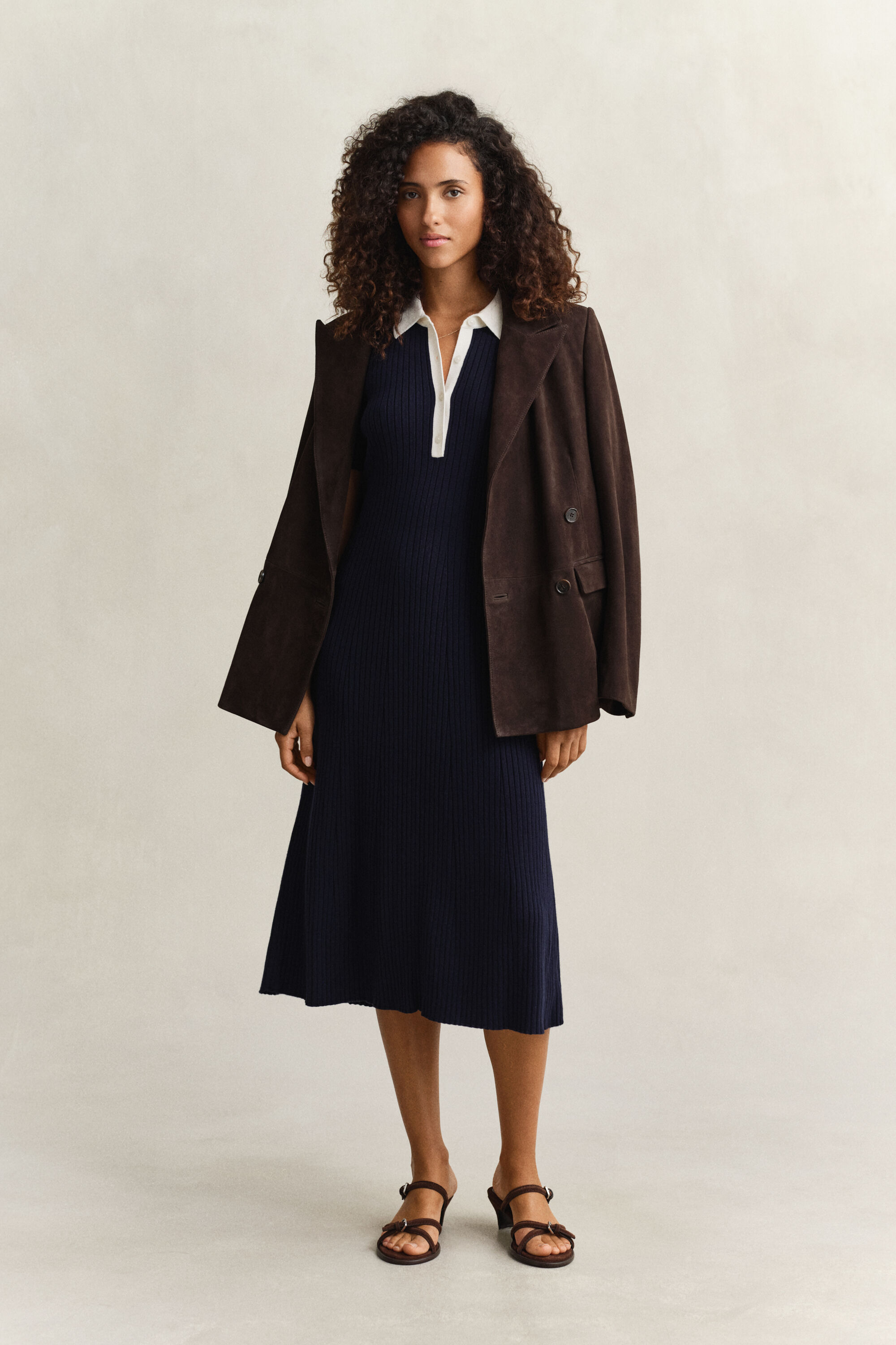 Pikeemekko joustinneuletta