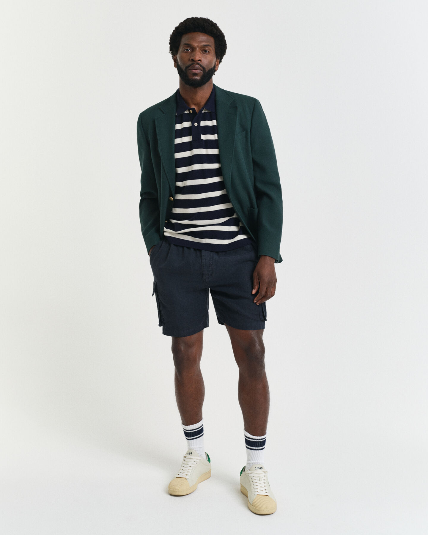 Raidallinen pikeepaita