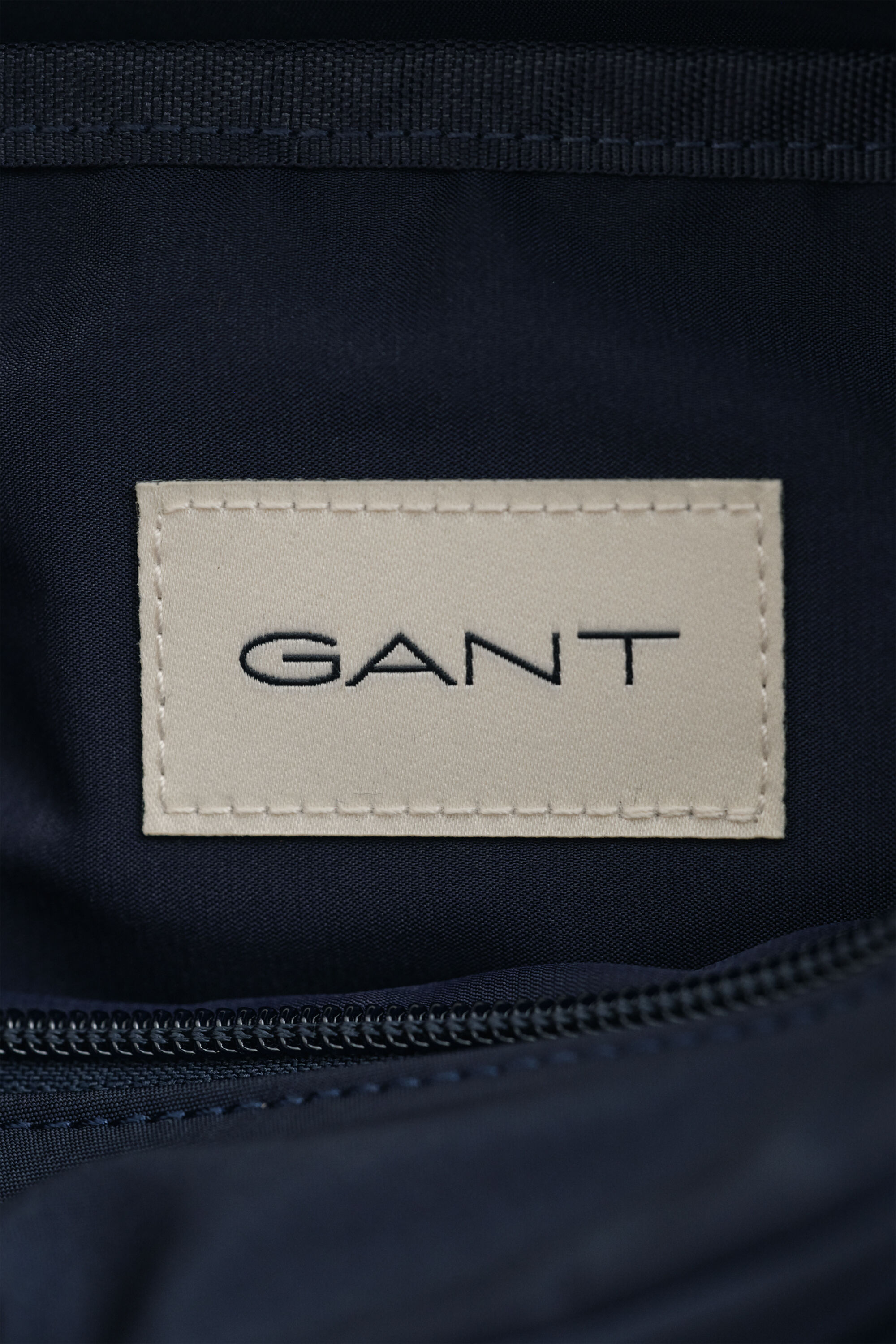 Essential-toilettilaukku