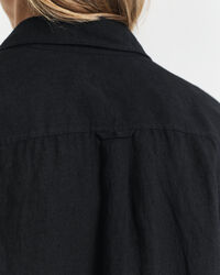 Relaxed&nbsp;fit ‑mitoitettu pellavapaita