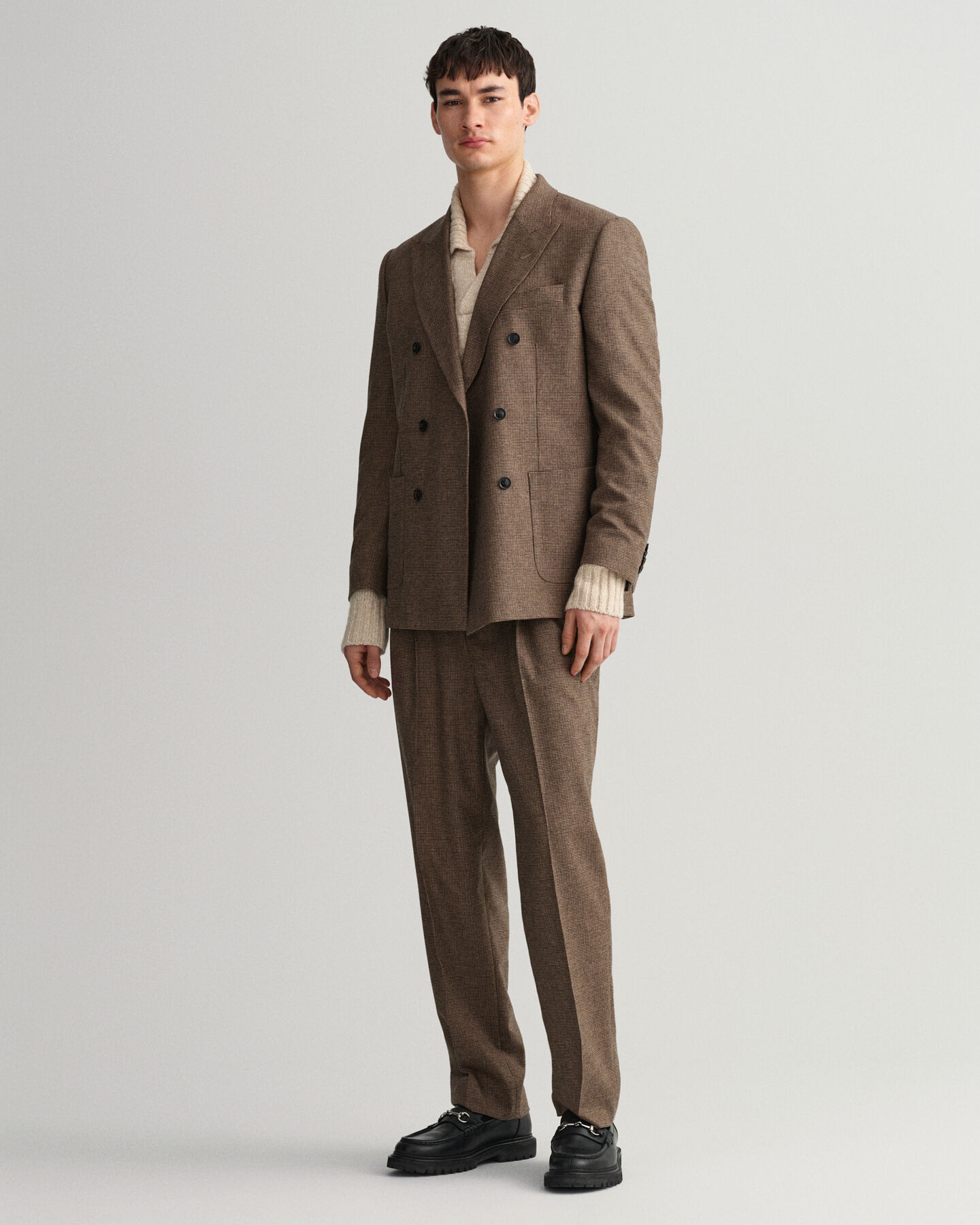 Kukonaskelkuvioinen bleiseri