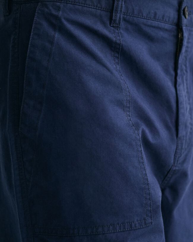 Regular fit ‑mitoitetut puuvilla-pellavashortsit