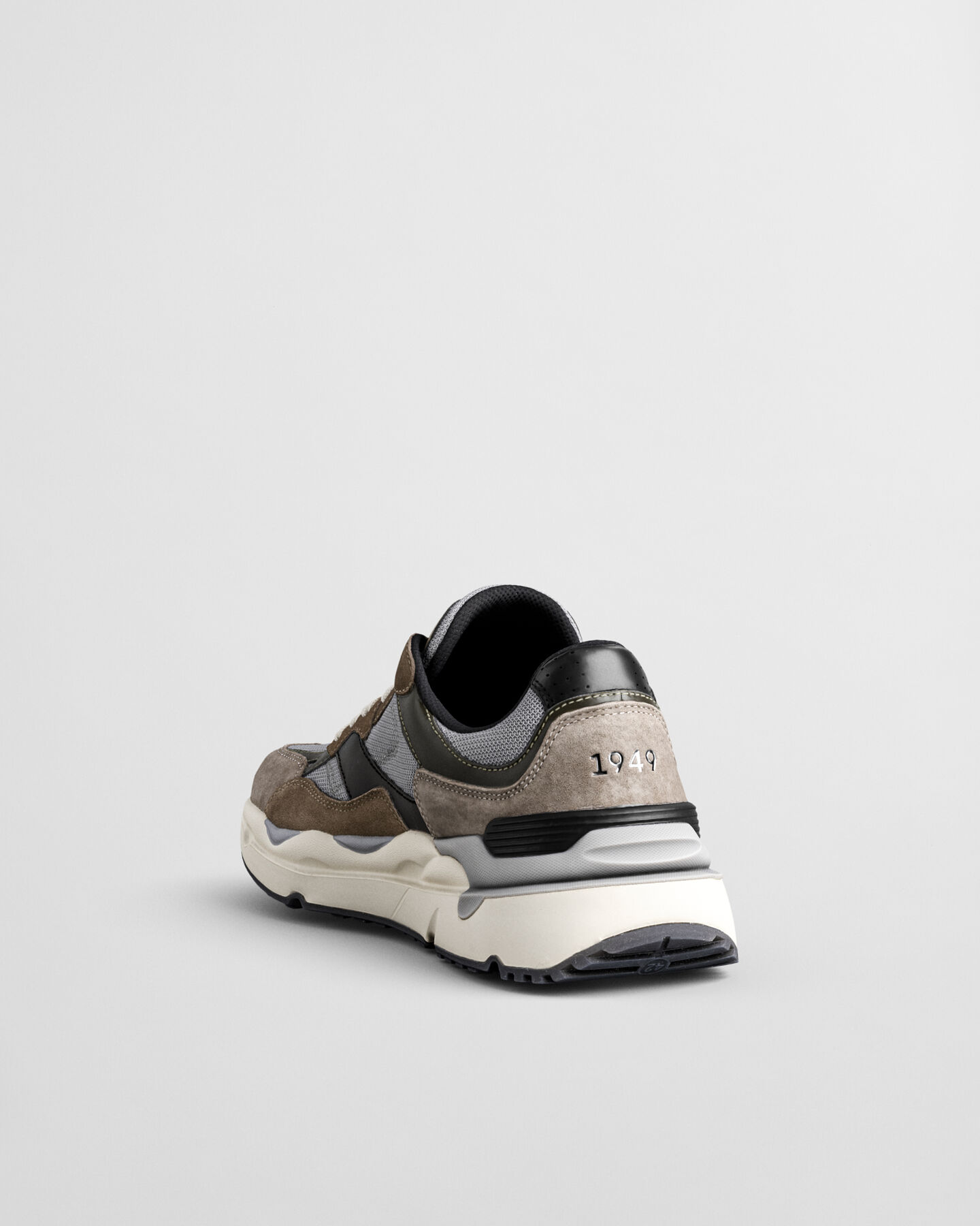 Zupimo-tennarit mokkanahasta ja verkkokankaasta