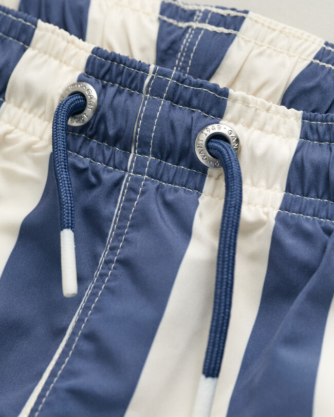 Teen Boys ‑malliston raidalliset uimashortsit