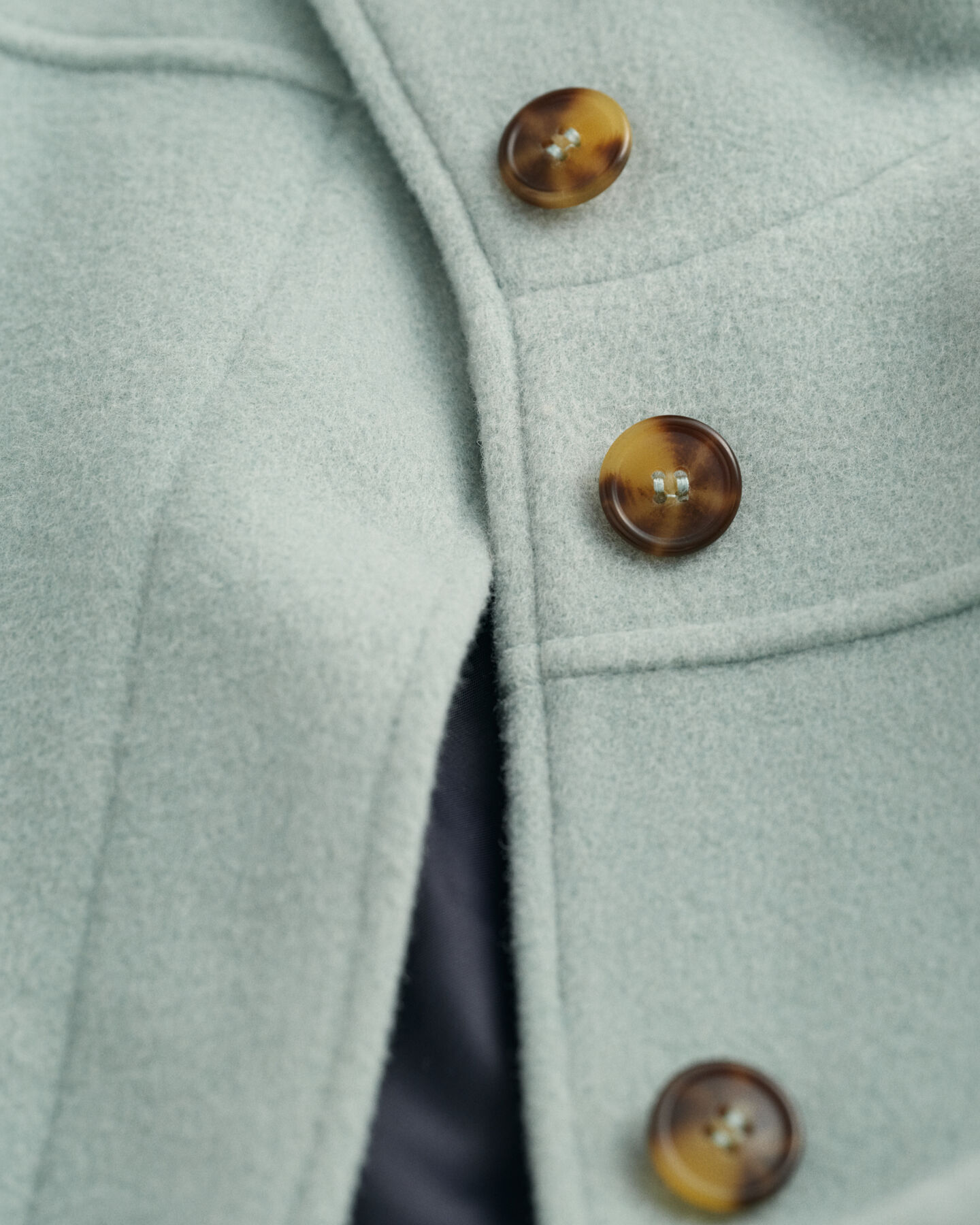 Lyhyt villakangastakki