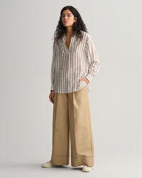 Raidallinen pusero, jossa v-pääntie