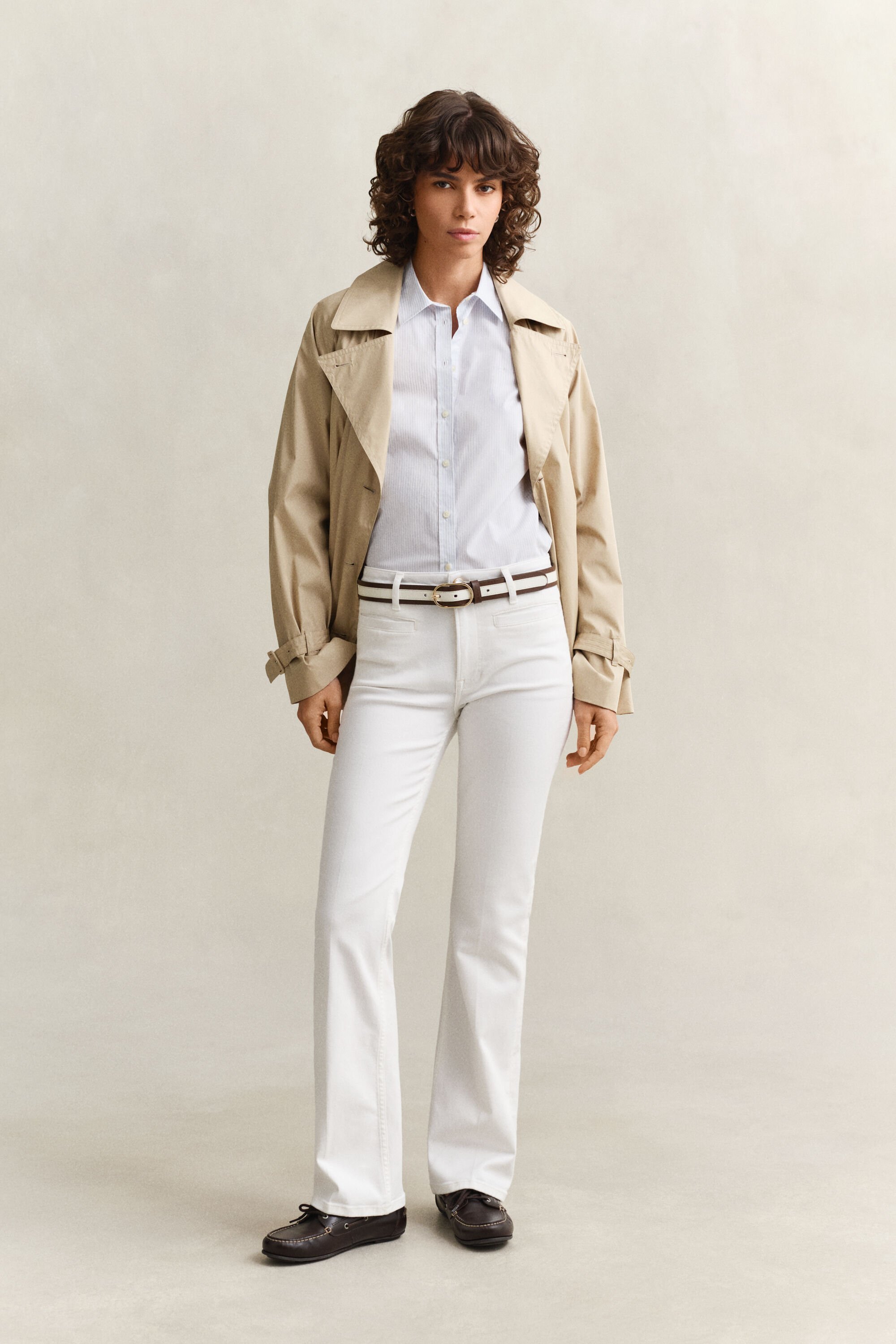 Slim fit ‑mitoitettu raidallinen popliinipaita