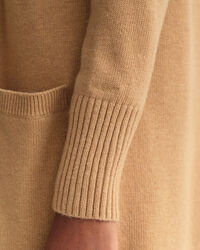 Pitkä villaneuletakki