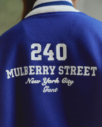 Varsity Jacket nahasta ja muista materiaaleista