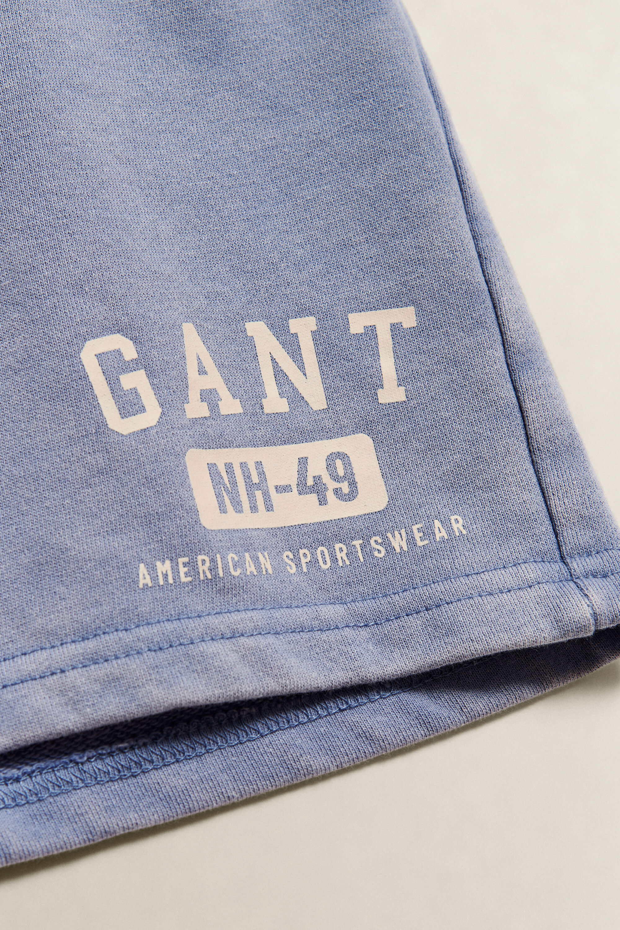 Teen Boys ‑malliston pesukäsitellyt collegeshortsit