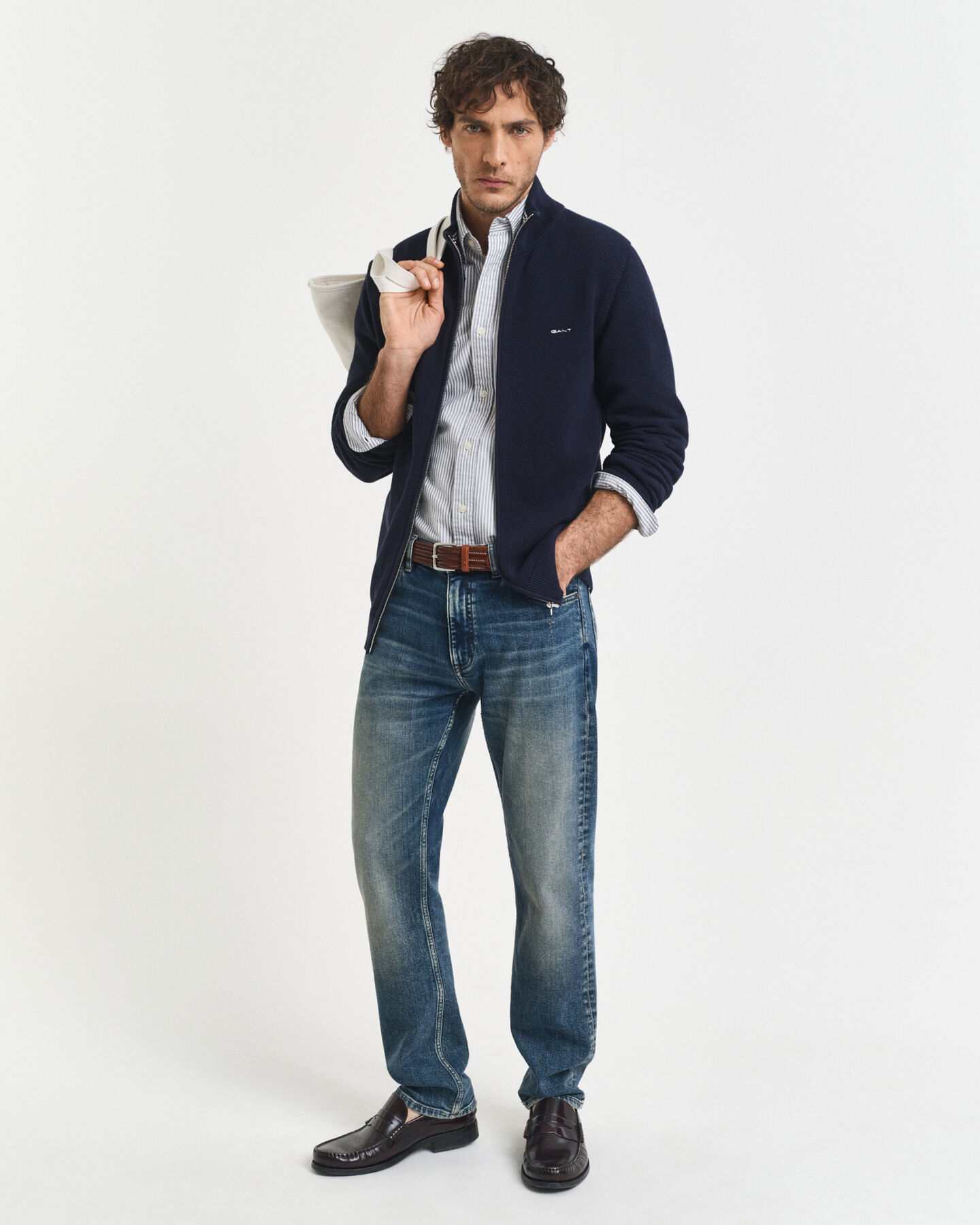 Vetoketjullinen pikeeneuletakki