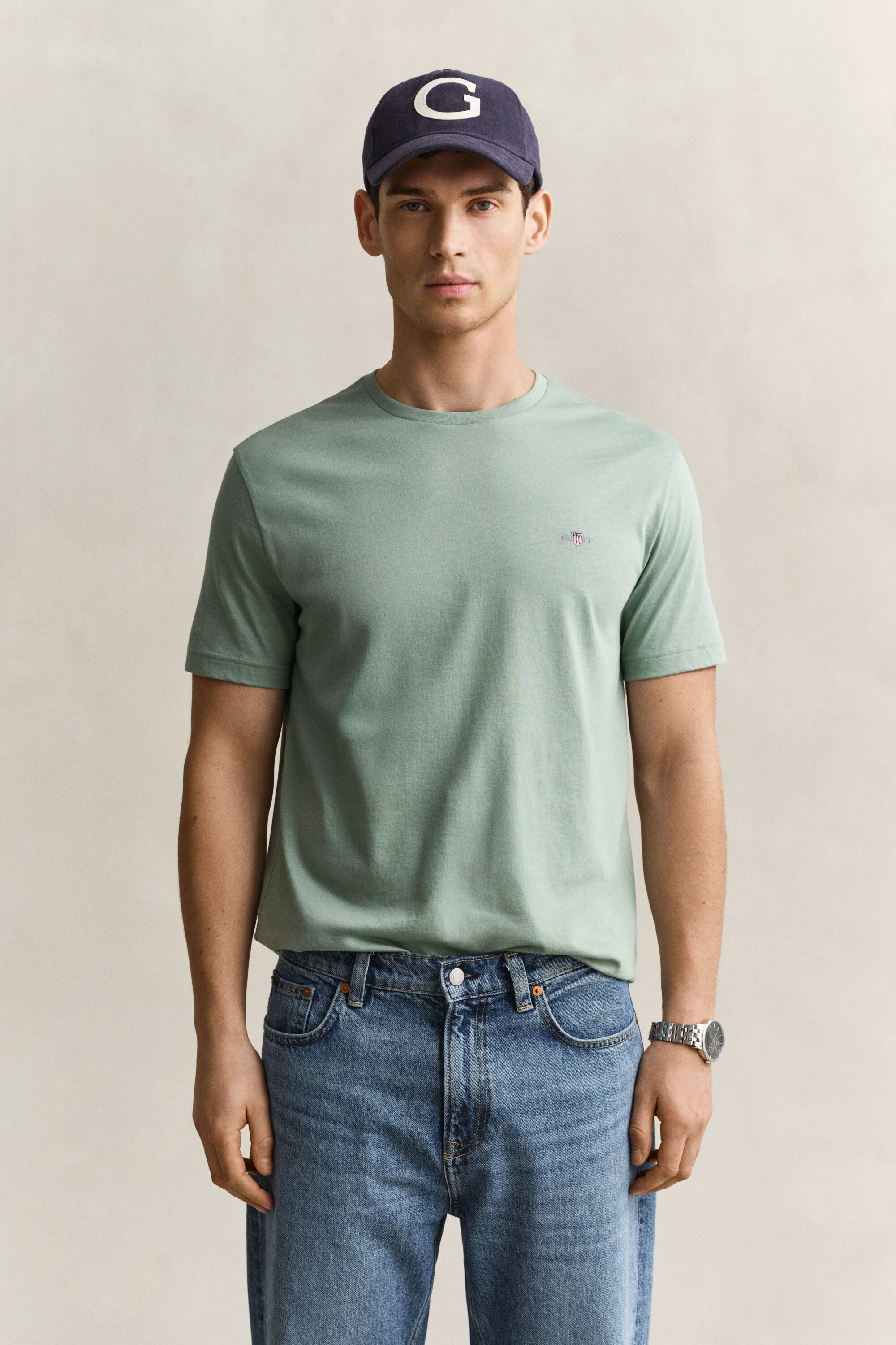 Regular fit ‑mitoitettu Shield-t‑paita