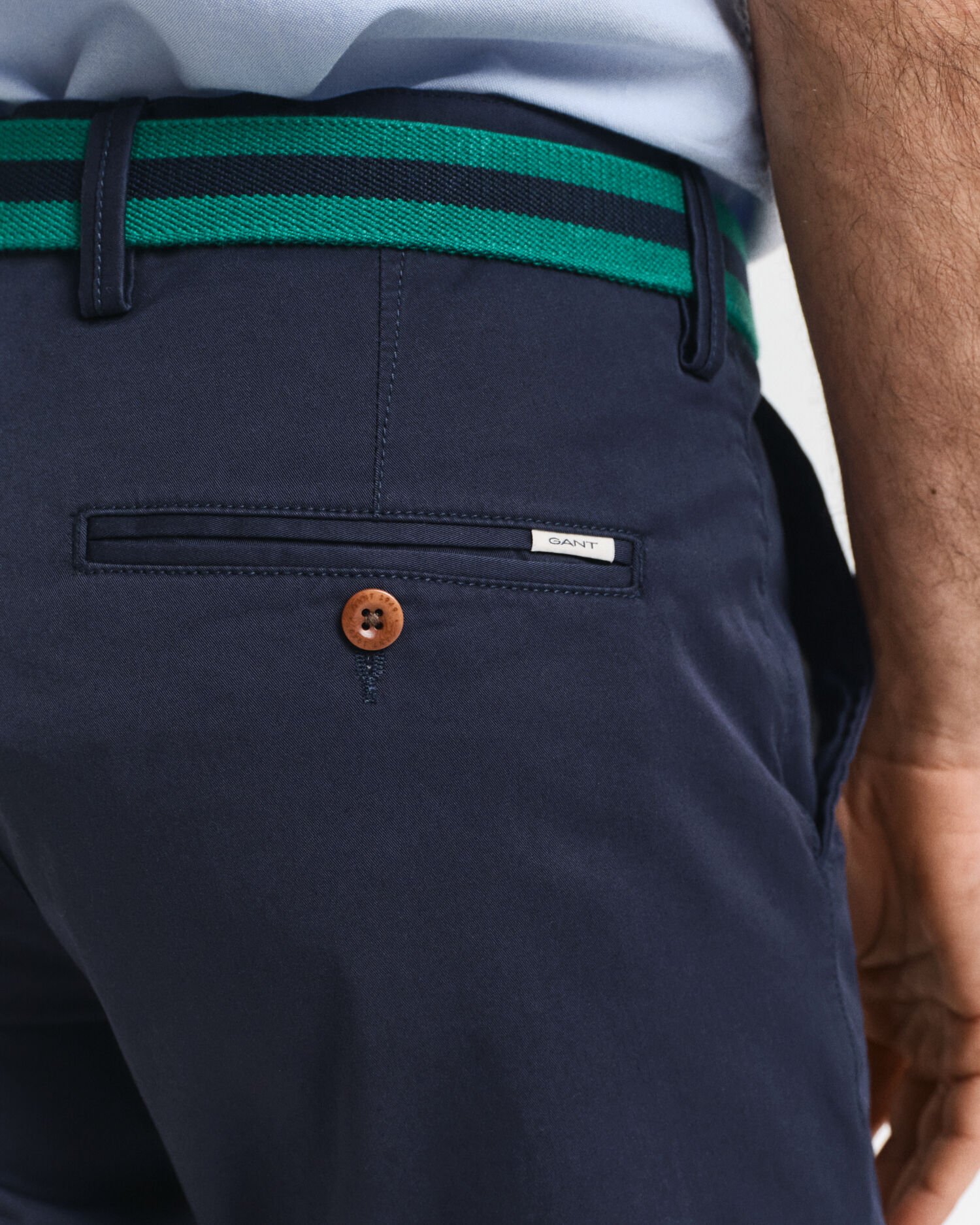 Slim fit ‑mitoitetut tvillichinot