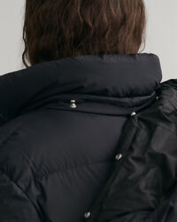 Kokopitkä untuvatakki