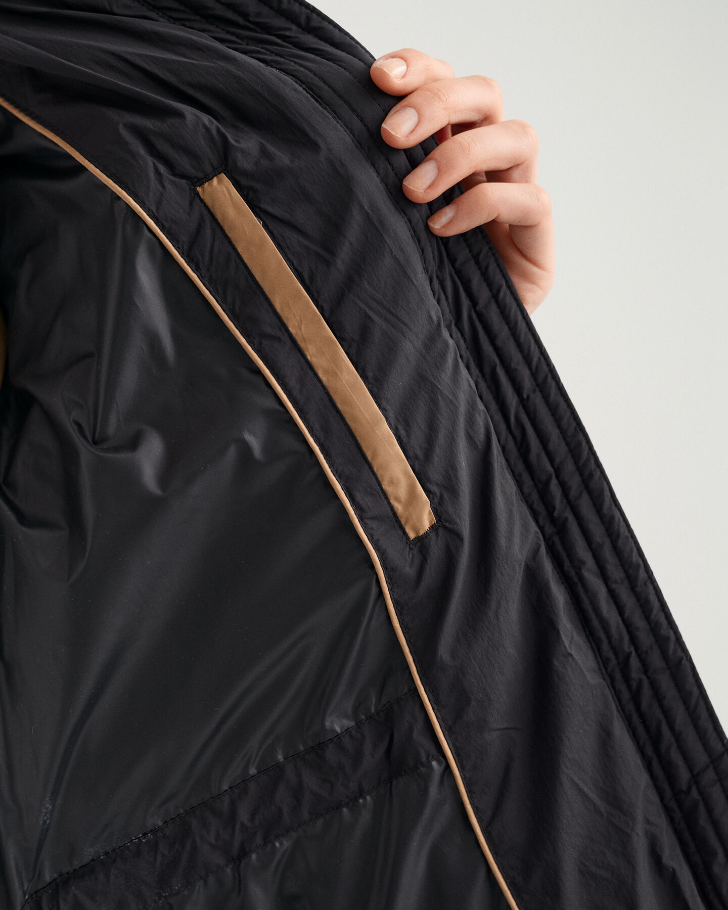 Kokopitkä untuvatakki