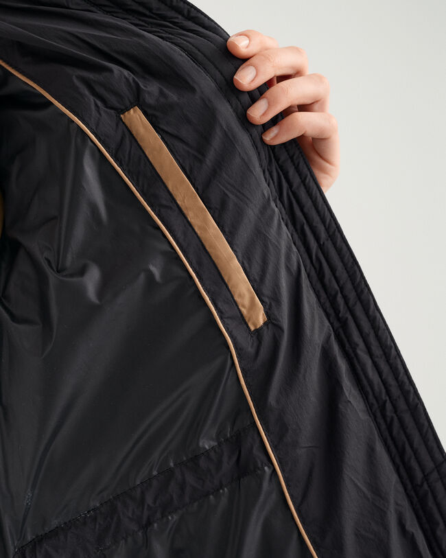 Kokopitkä untuvatakki