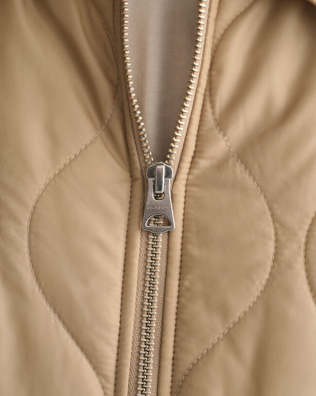 Kauluksellinen tikkitakki