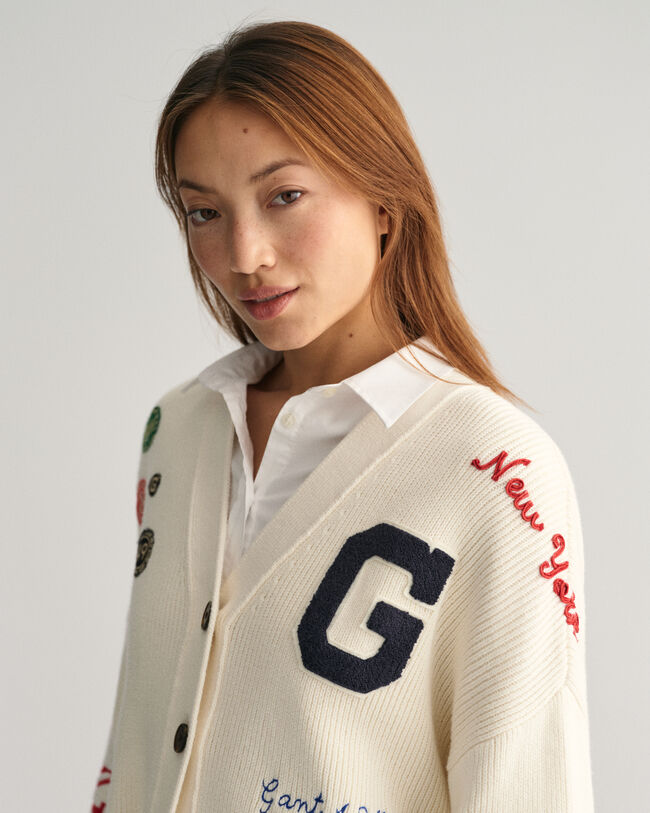 Lyhyt GANT Varsity ‑neuletakki