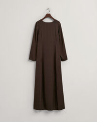 Maksimekko avoimella selkäosalla