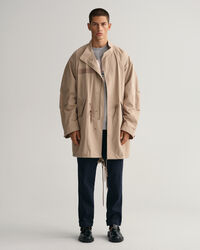 Retro Crest -collegepaita, jossa py&ouml;re&auml; p&auml;&auml;ntie