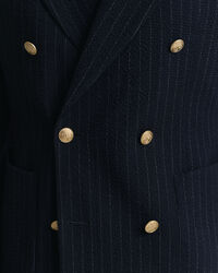 Slim fit -mitoitettu raidallinen seersucker-klubitakki