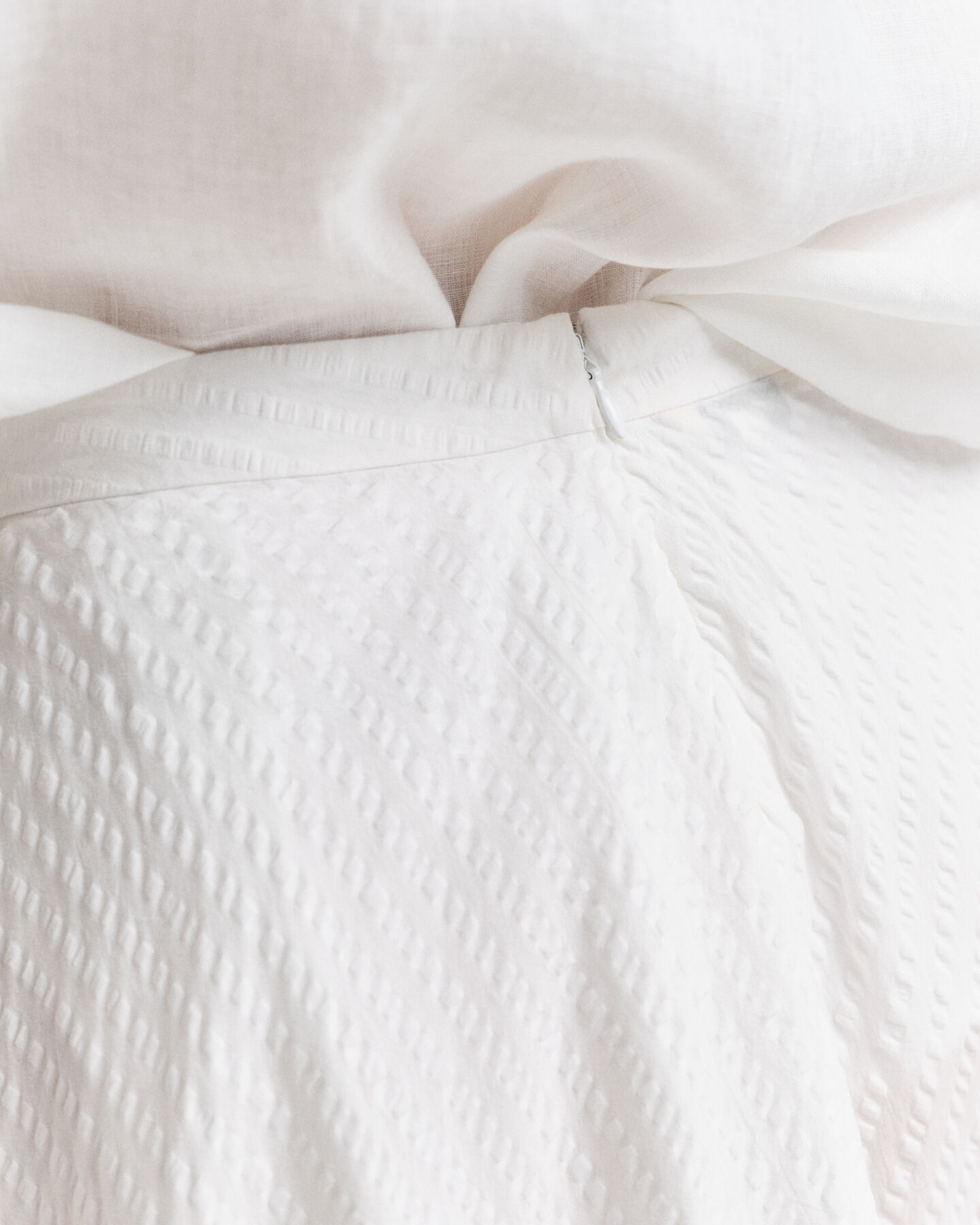 Raidallinen seersucker-hame