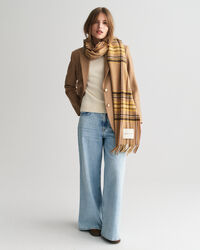 Regular&nbsp;fit ‑mitoitettu flanellinen klubitakki