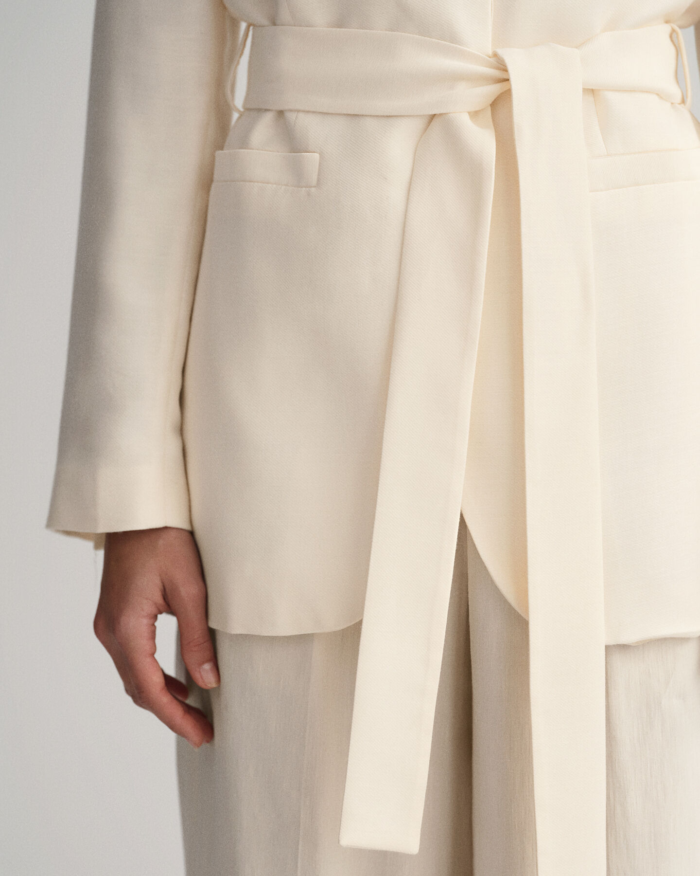 Regular fit -mitoitettu vy&ouml;llinen bleiseri