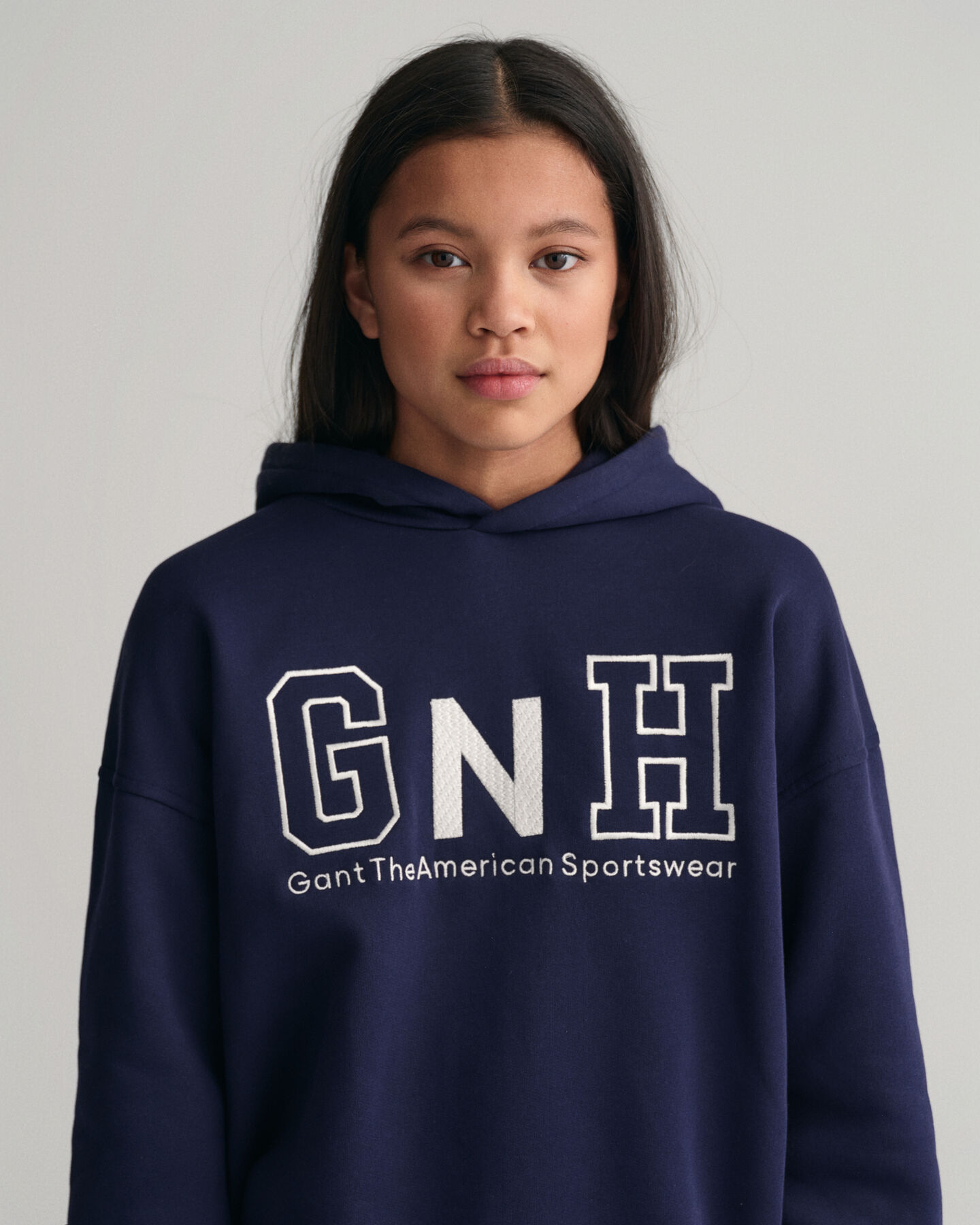 Teens-malliston Oversized fit -mitoitettu GANT New Haven -huppari