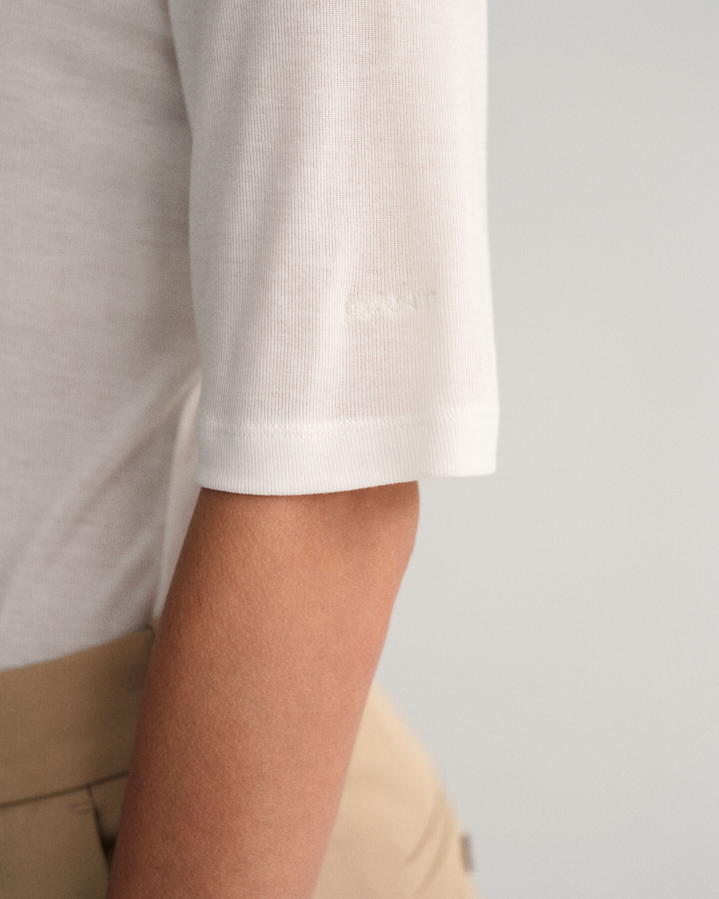 Keve&auml; t‑paita