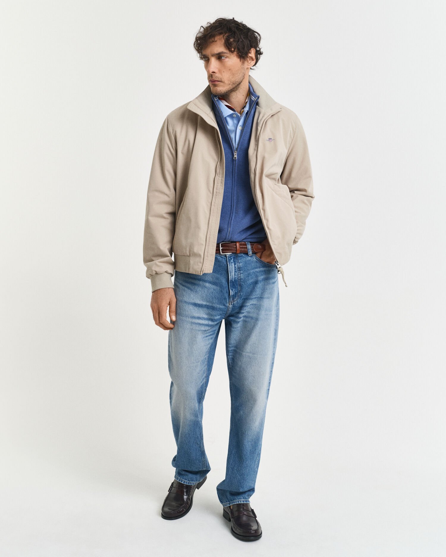 Vetoketjullinen pikeeneuletakki