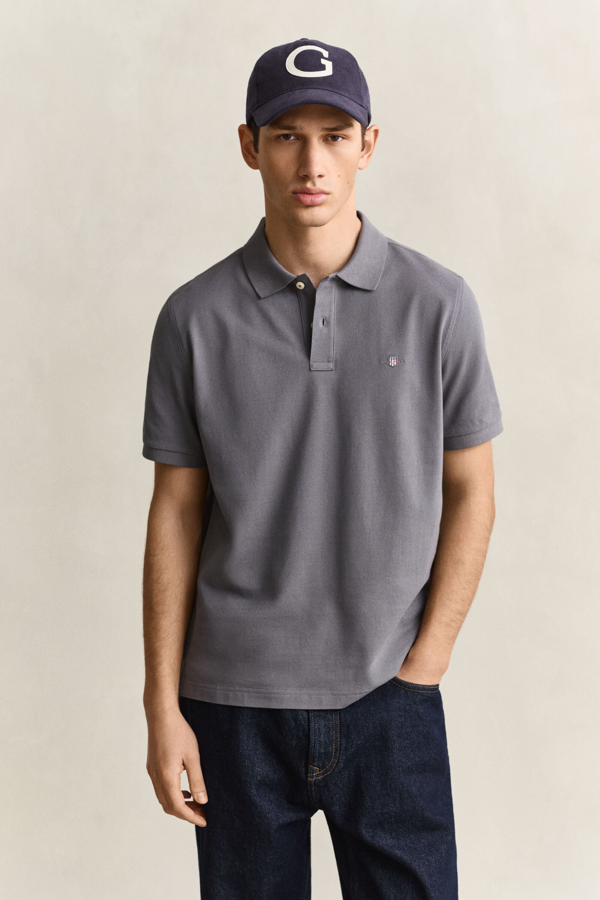 Regular fit ‑mitoitettu pikeepaita