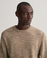 Kierrelankaneule, jossa py&ouml;re&auml; p&auml;&auml;ntie