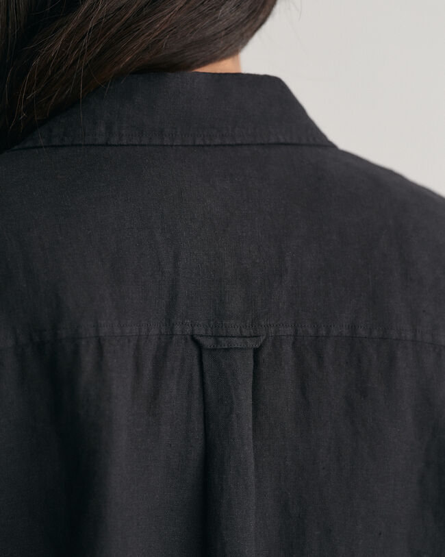 Oversized fit -mitoitettu pellavapaita