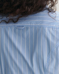 Midimittainen raidallinen paitamekko