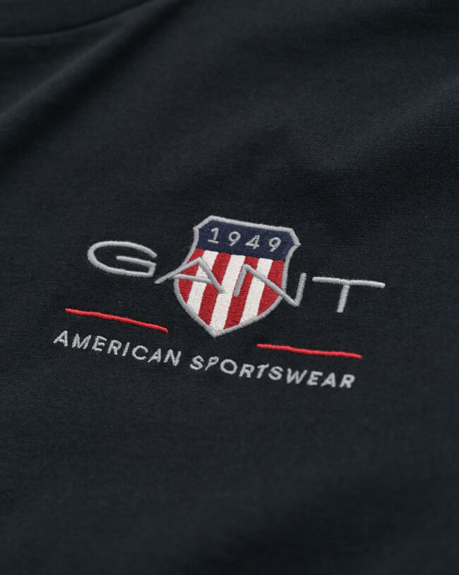 Kirjailtu Archive Shield ‑t‑paita