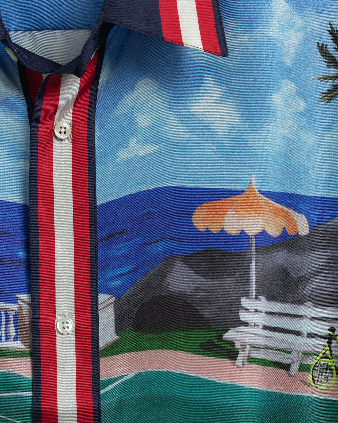 Relaxed fit ‑mitoitettu lyhythihainen Scenery-silkkipaita