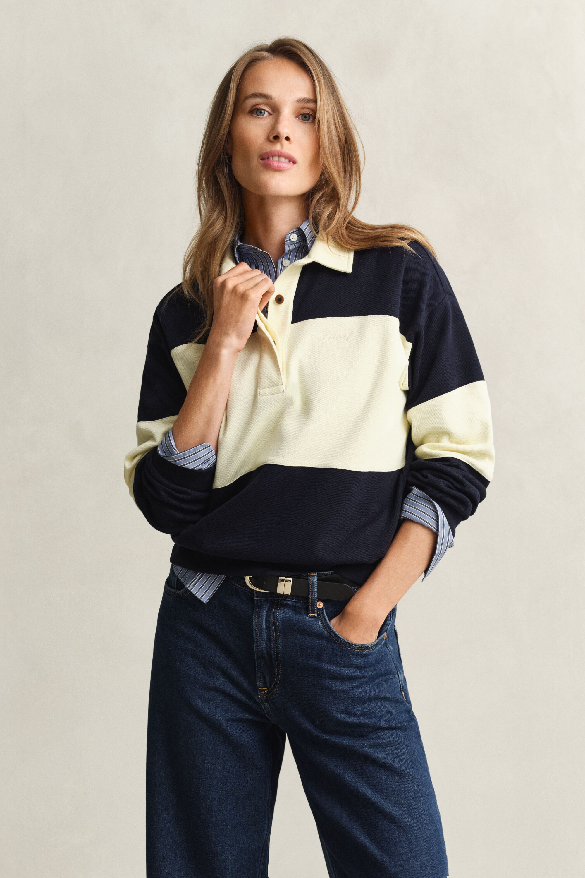 Kohopintainen monivärinen Rugger-pikeepaita