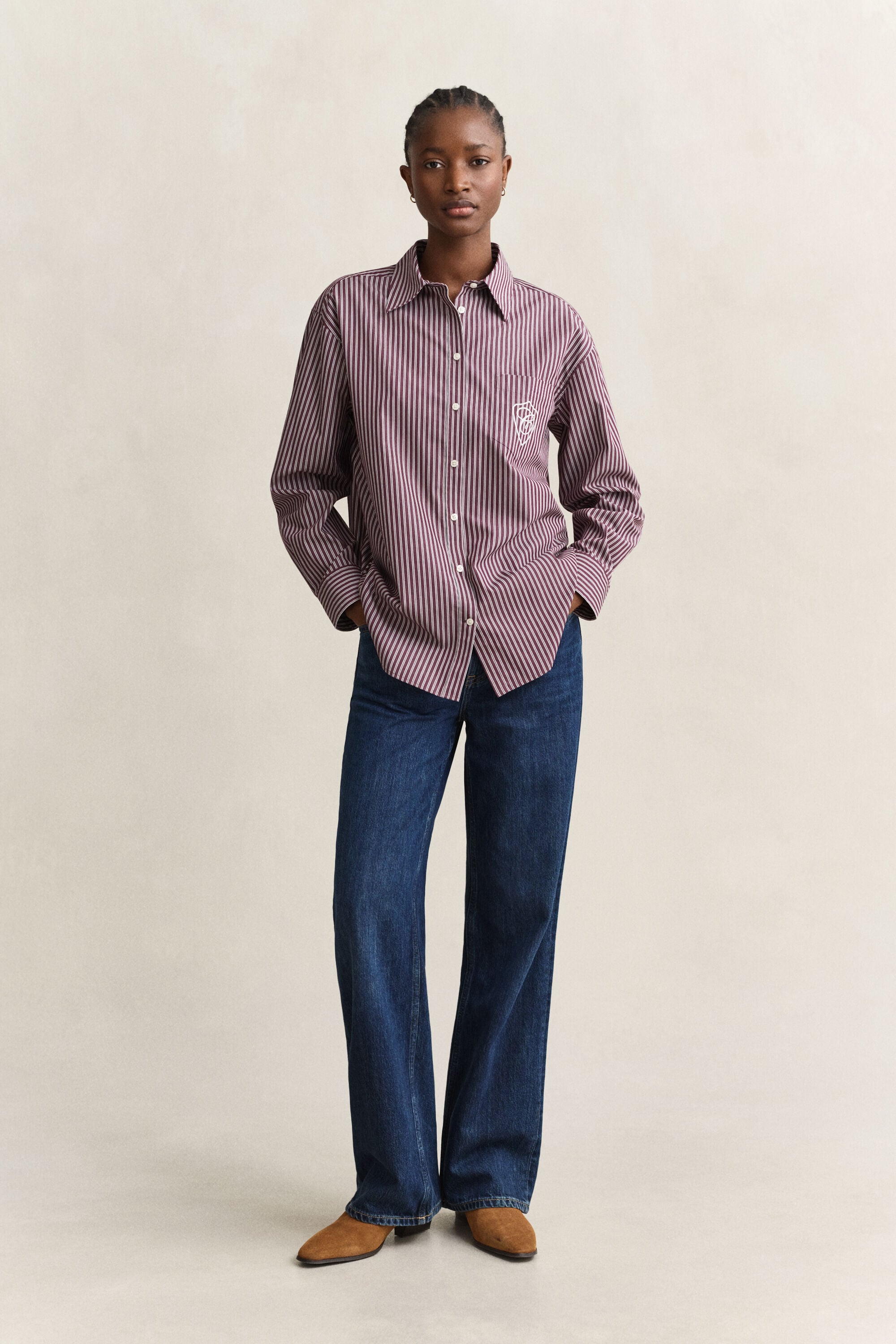 Relaxed fit ‑mitoitettu klassinen popliiniraitapaita