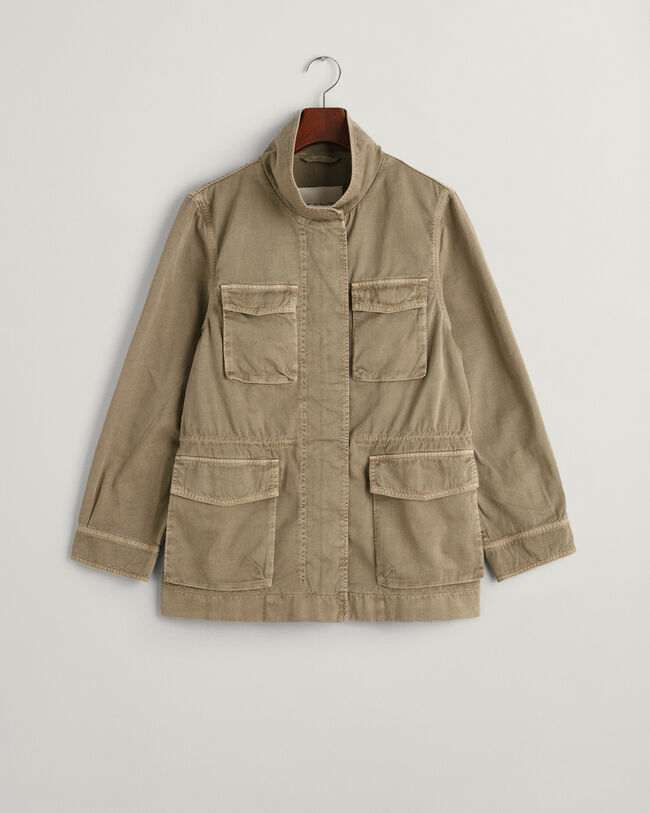 Valmiina värjätty armeijatakki