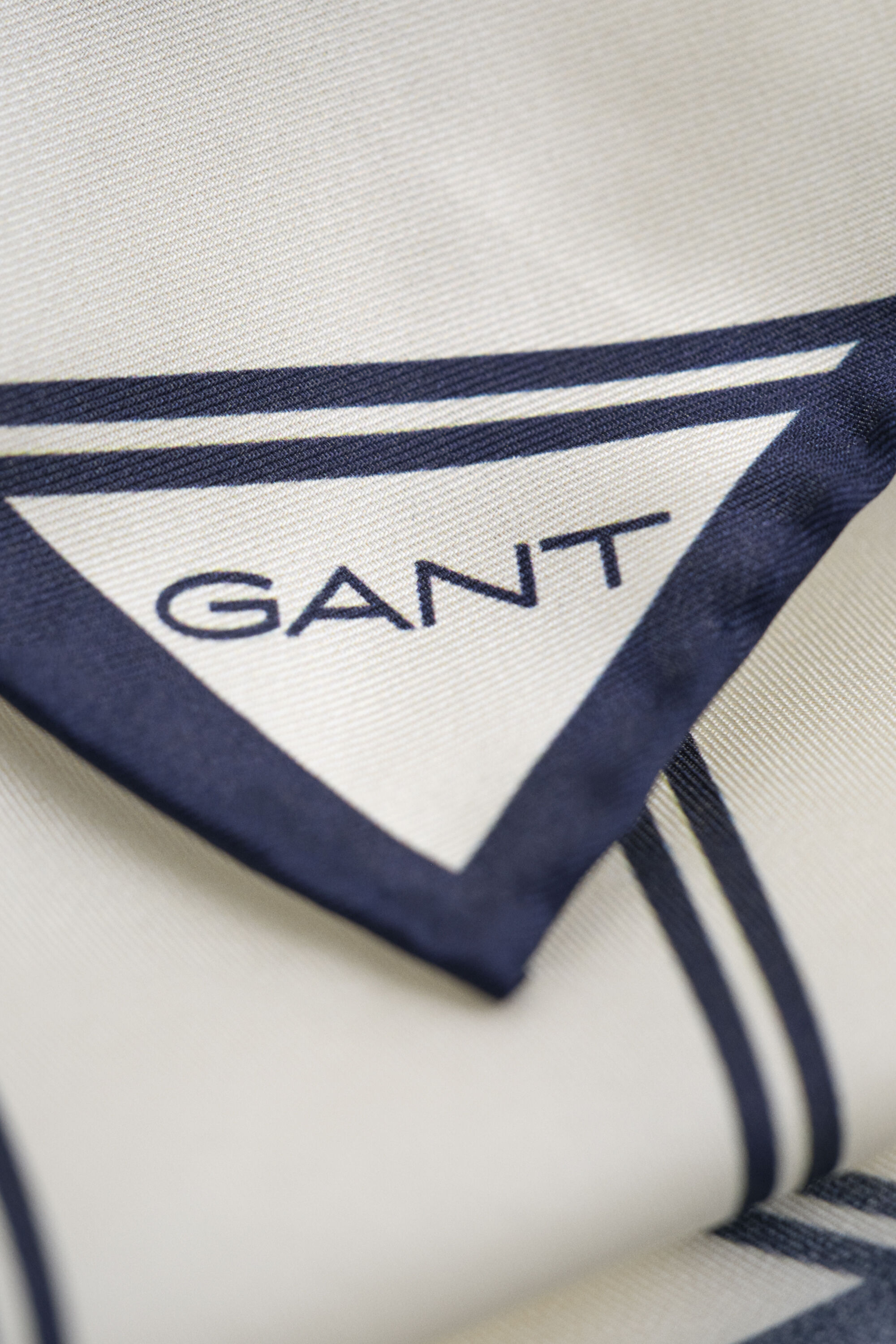 Raidallinen taskuliina